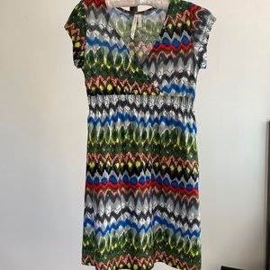 Multi colored dress, V neck-small